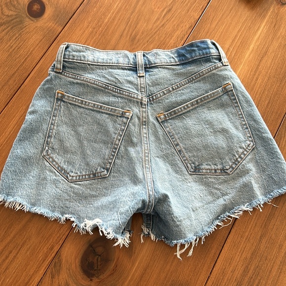 Abercrombie curve love mom short 4 inch - Picture 3 of 4